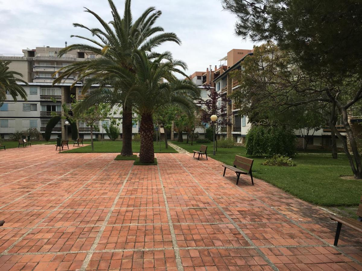 Appartamento Book Ibiza Salou Esterno foto