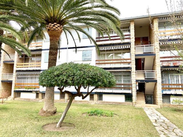 Appartamento Book Ibiza Salou Esterno foto
